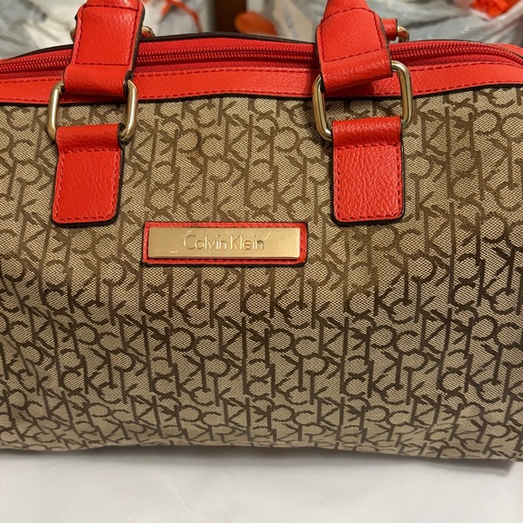 Calvin Klein Tan Monogram Bag with Red Trim - Picture 2 of 13